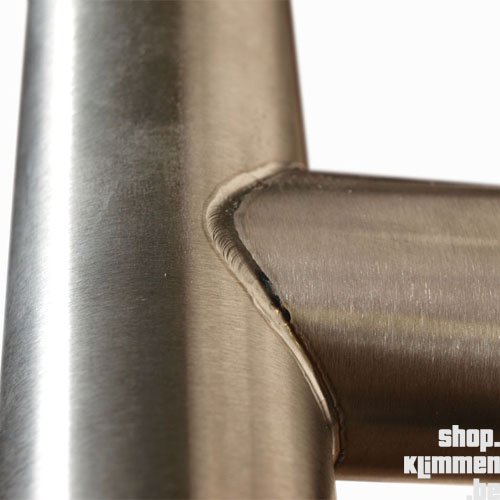 Ant Enna, pegboard pull-up bar