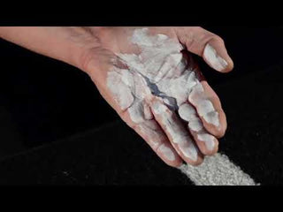 Video laden en afspelen in Gallery-weergave, 50ml Roll Grip, liquid chalk by Beal.
